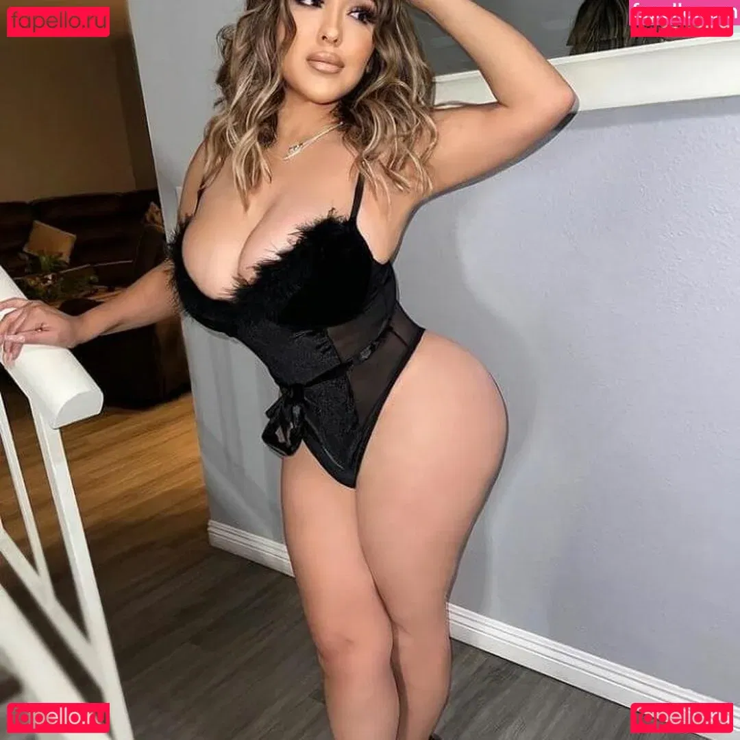 Lupe Ramos Onlyfans Photo Gallery 