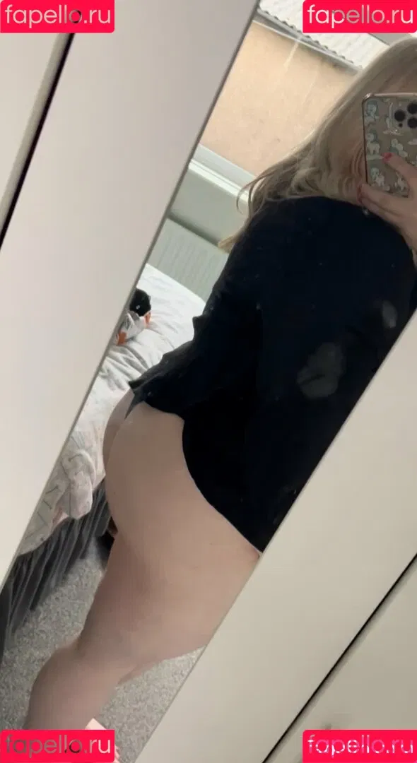 SarahLouxxx Onlyfans Photo Gallery 