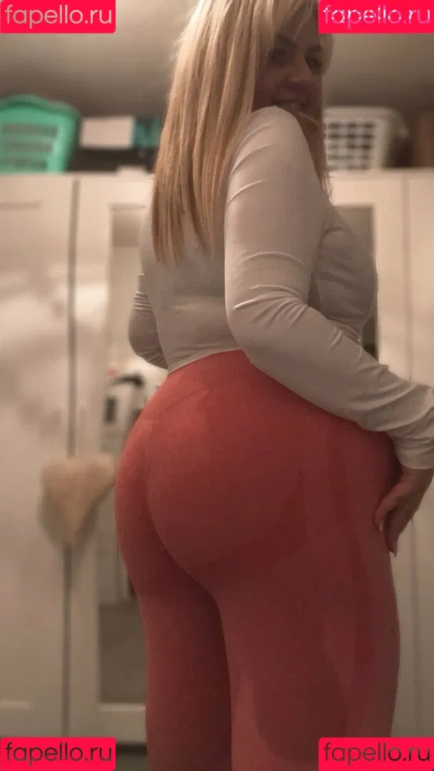 SarahLouxxx Onlyfans Photo Gallery 
