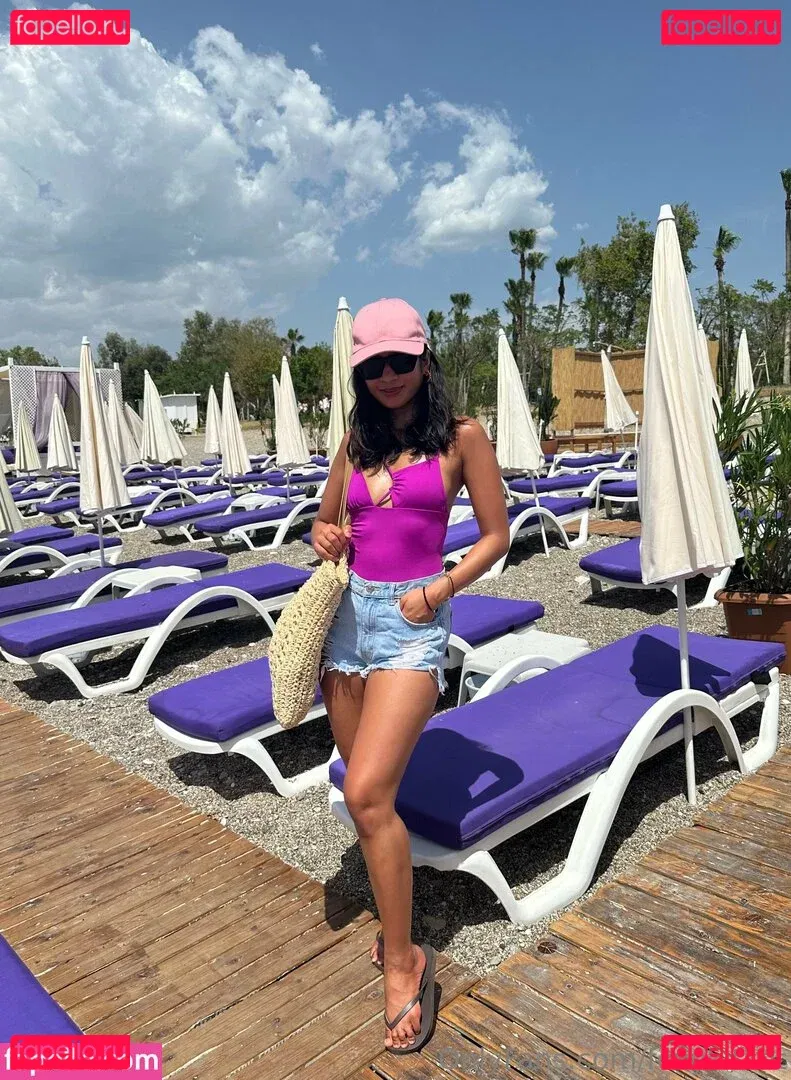 foxykitkat Onlyfans Photo Gallery 