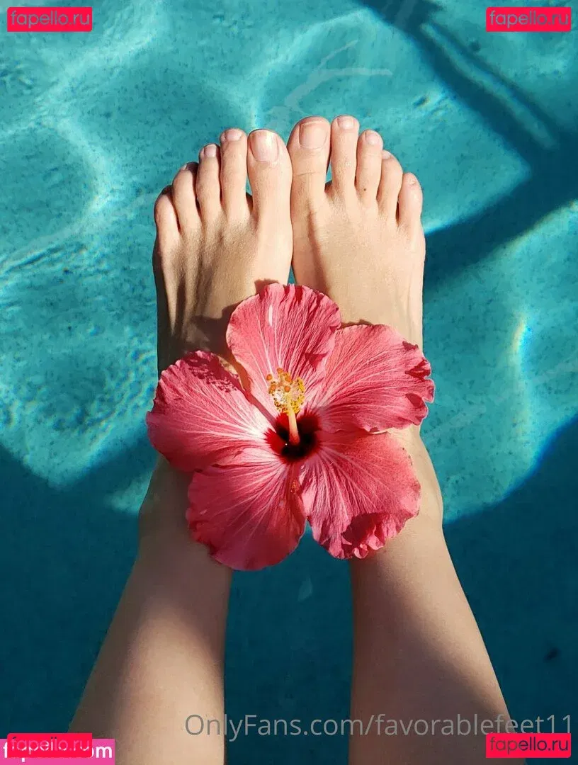 favorablefeet11 Onlyfans Photo Gallery 