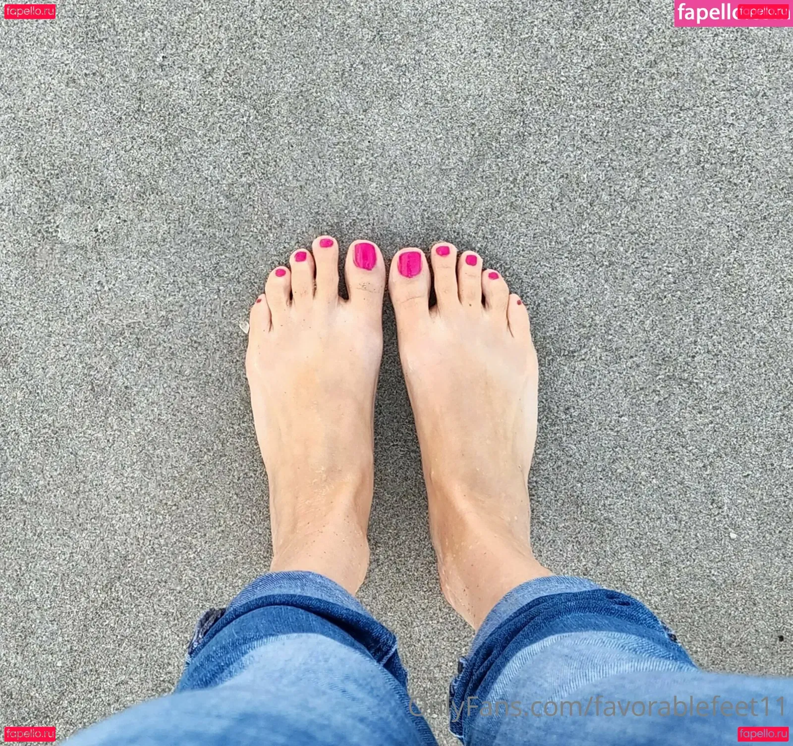 favorablefeet11 Onlyfans Photo Gallery 