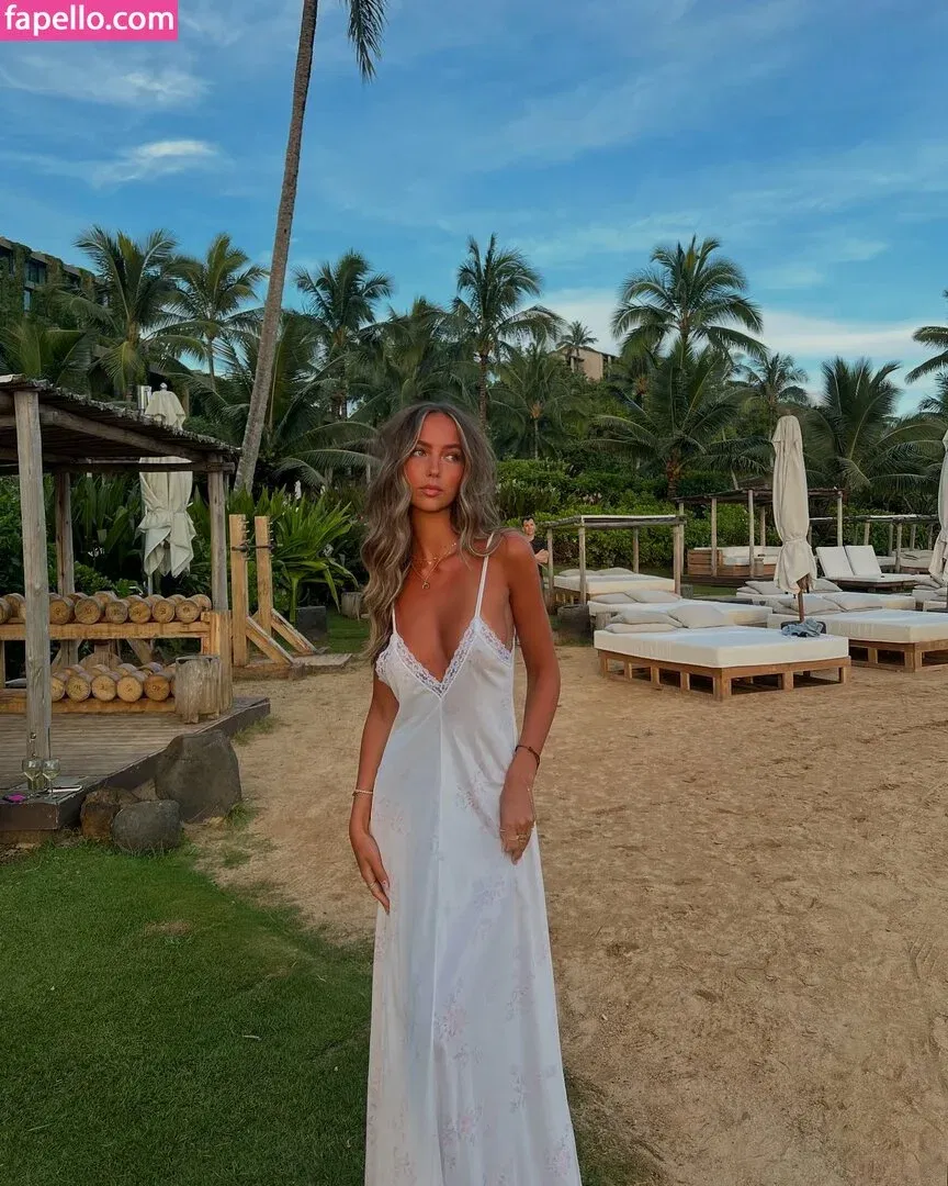 Avry Justis Onlyfans Photo Gallery 