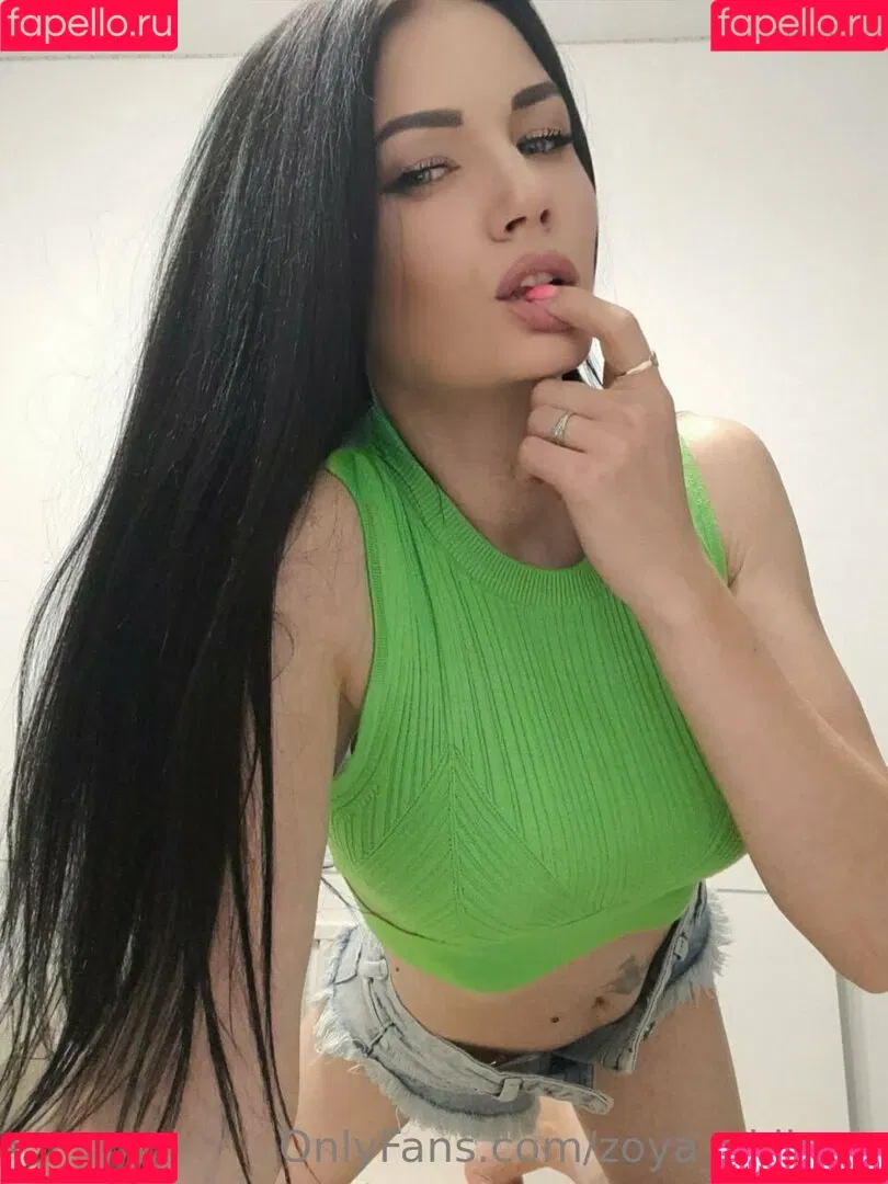 zoya_akilova Onlyfans Photo Gallery 