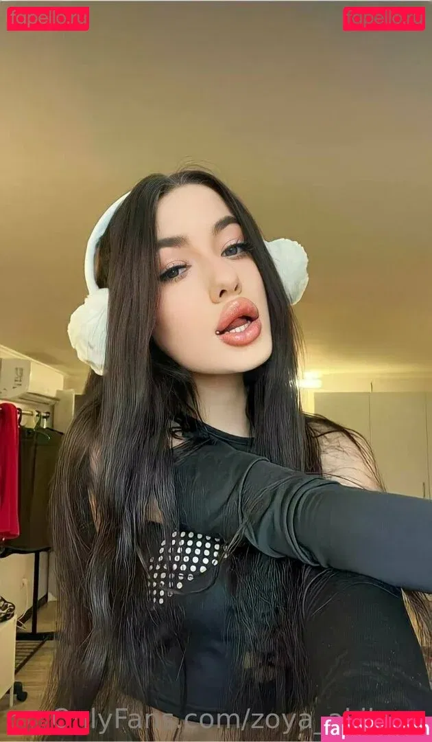 zoya_akilova Onlyfans Photo Gallery 