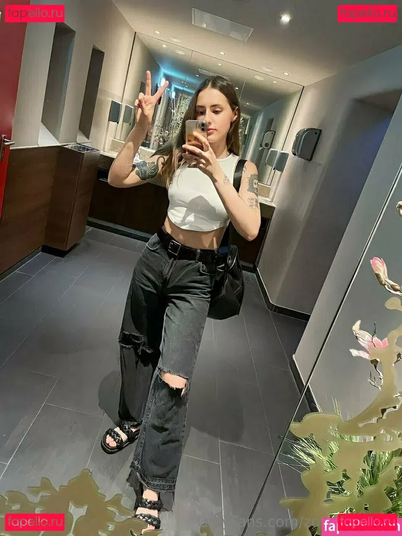 zoya_akilova Onlyfans Photo Gallery 