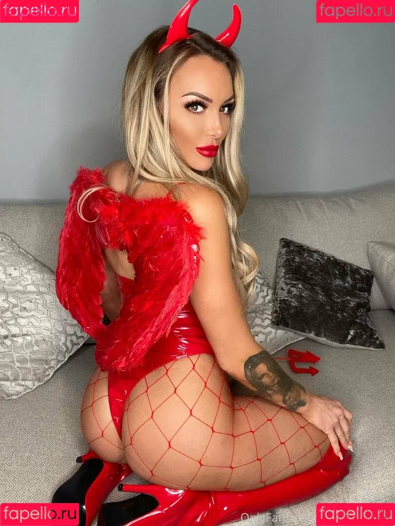 jennahoskins Onlyfans Photo Gallery 