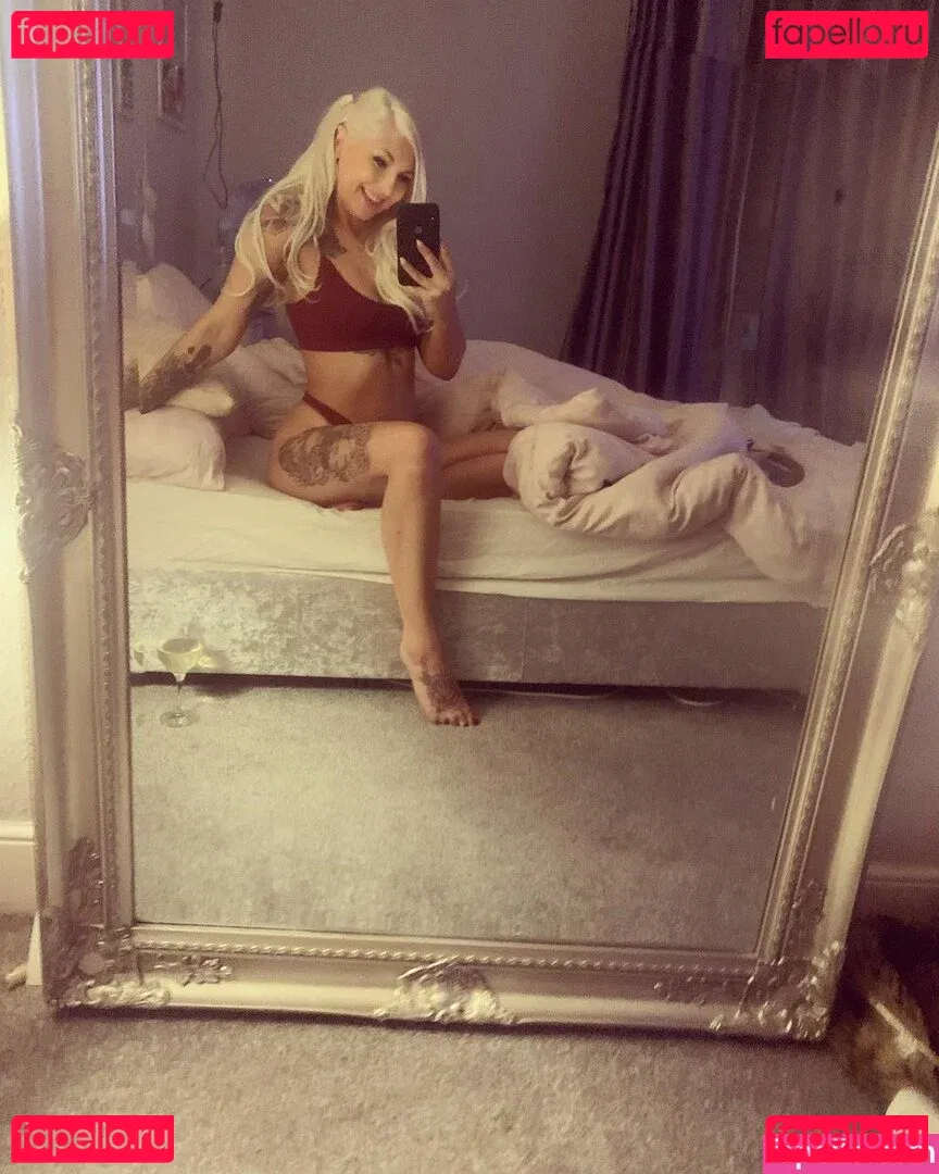 harrietellenshaw Onlyfans Photo Gallery 