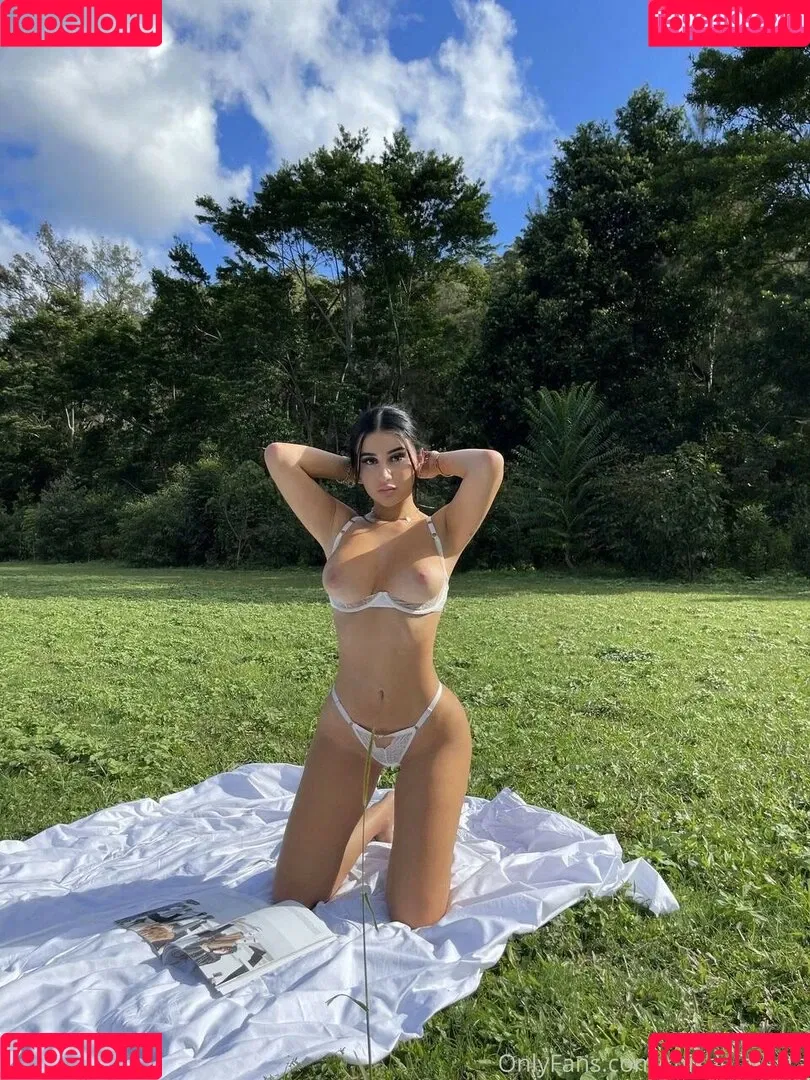 Mikaela Testa Onlyfans Photo Gallery 