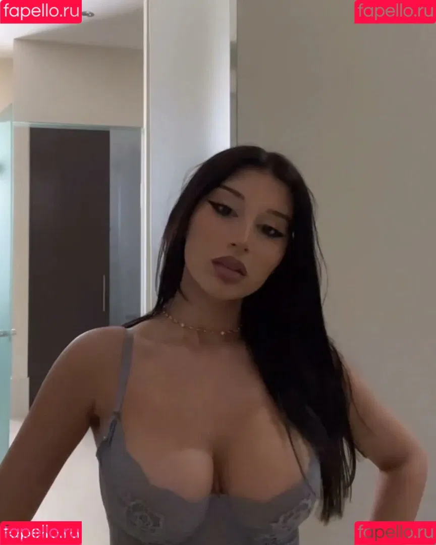 Mikaela Testa Onlyfans Photo Gallery 