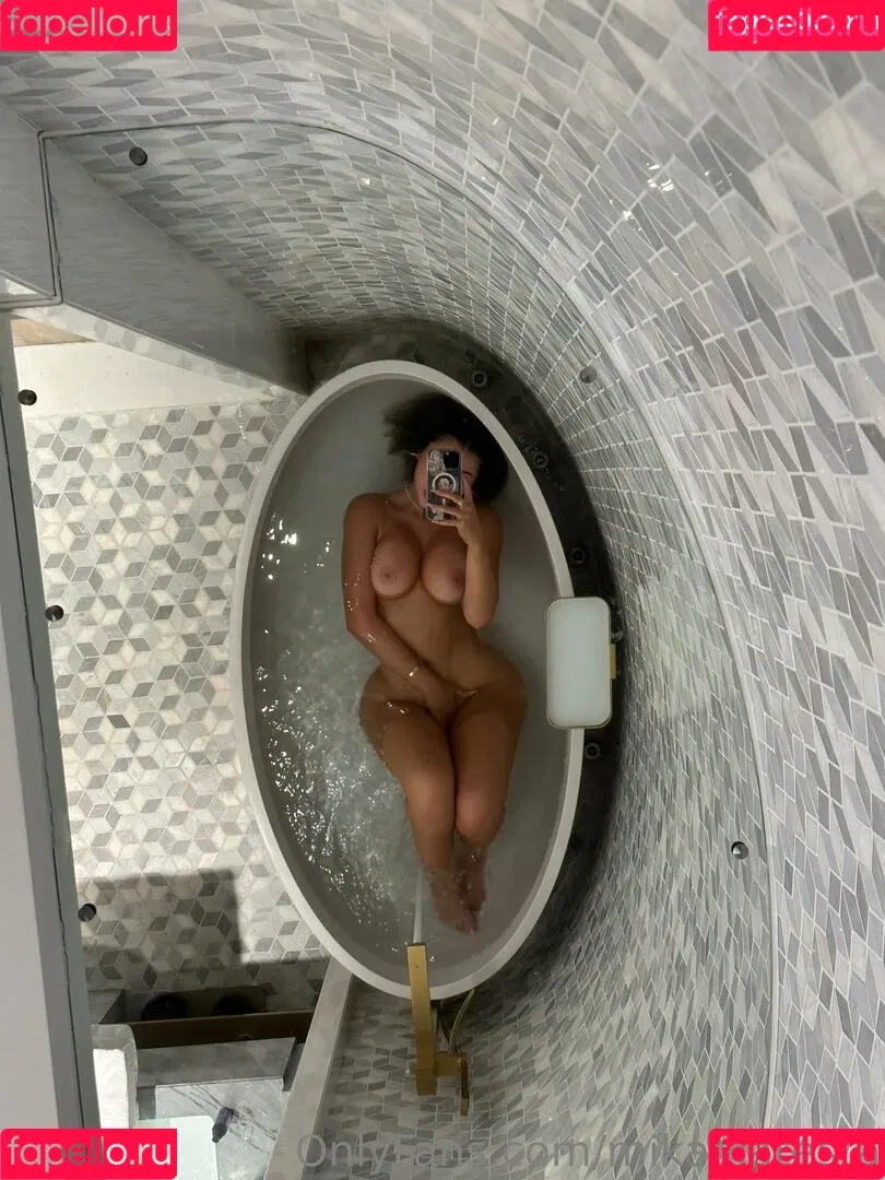 Mikaela Testa Onlyfans Photo Gallery 
