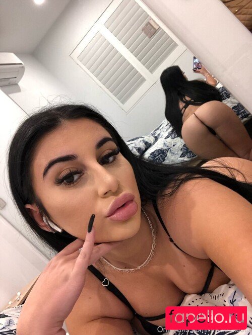 Mikaela Testa Onlyfans Photo Gallery 