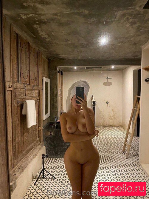 Mikaela Testa Onlyfans Photo Gallery 