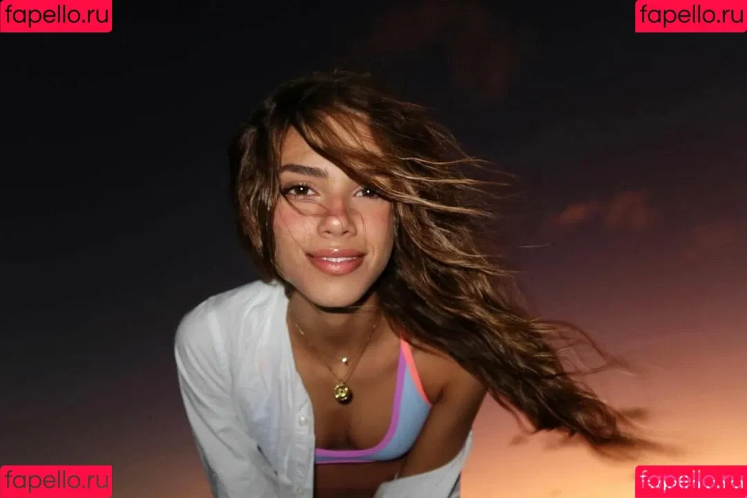 nottrebeca_ Onlyfans Photo Gallery 