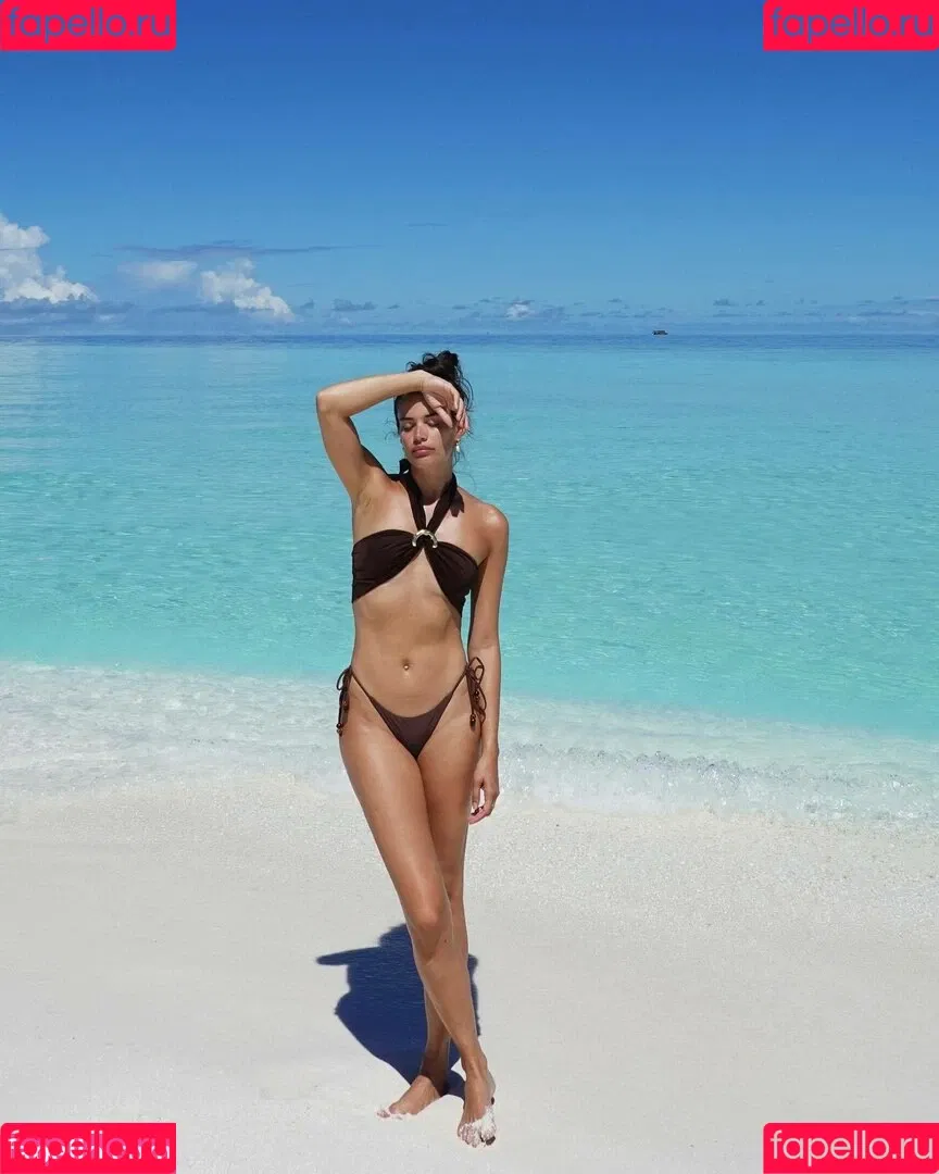 Sara Sampaio Onlyfans Photo Gallery 