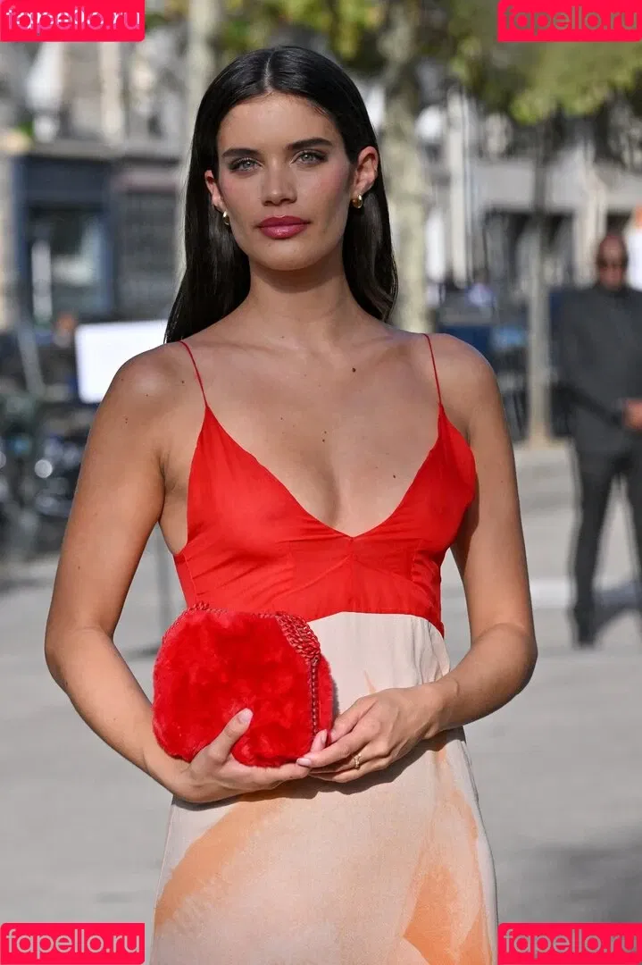Sara Sampaio Onlyfans Photo Gallery 