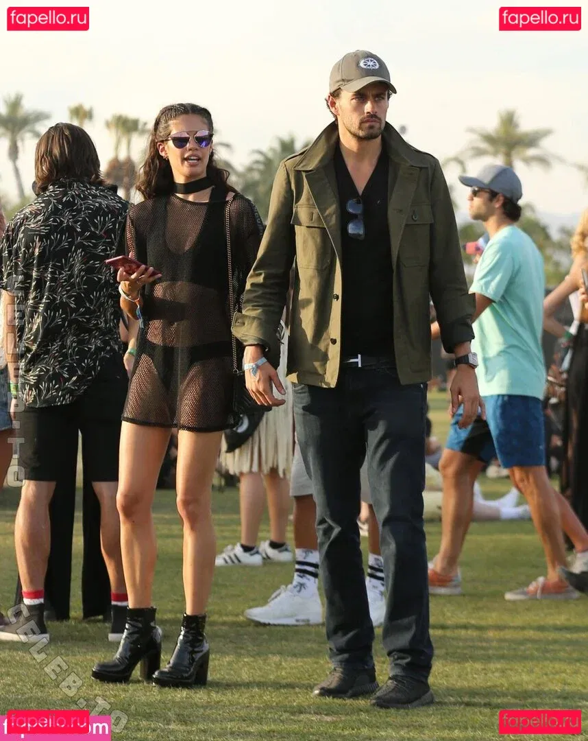 Sara Sampaio Onlyfans Photo Gallery 