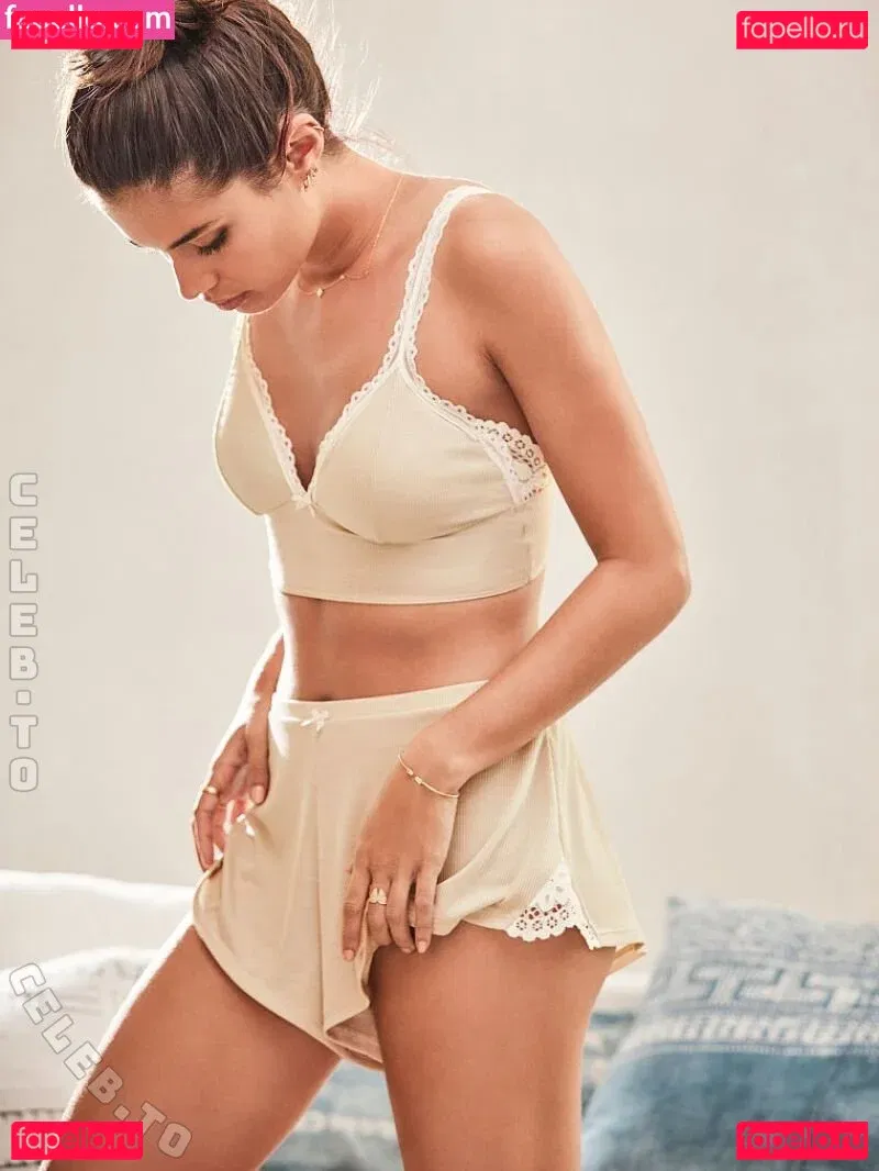 Sara Sampaio Onlyfans Photo Gallery 