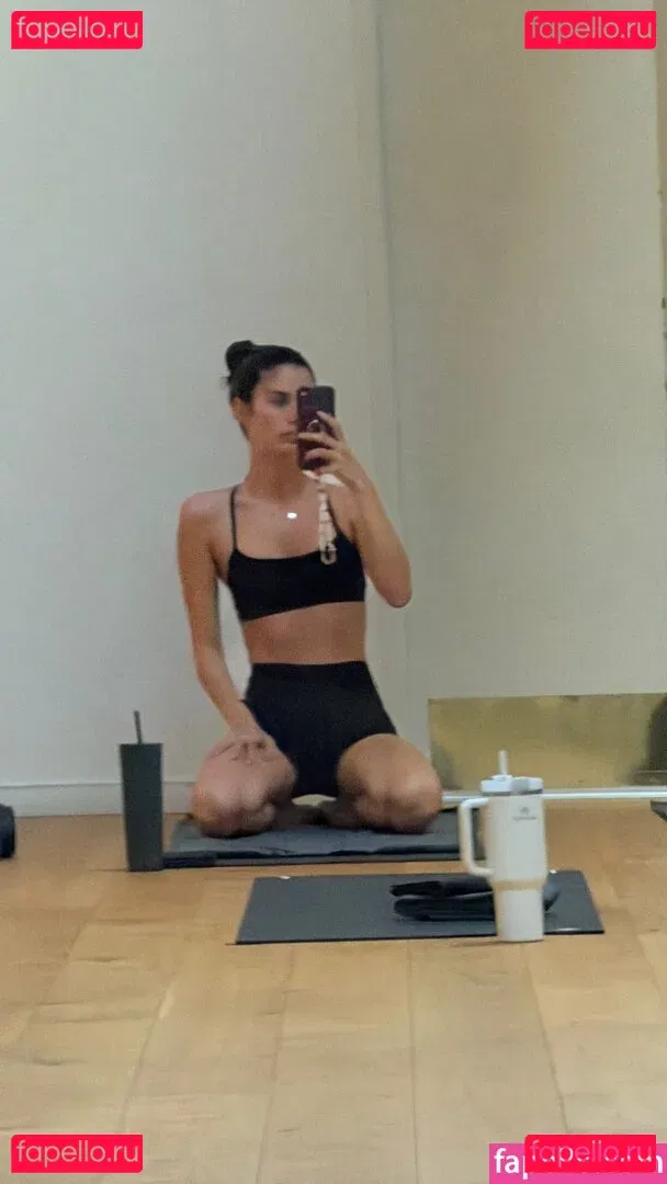 Sara Sampaio Onlyfans Photo Gallery 