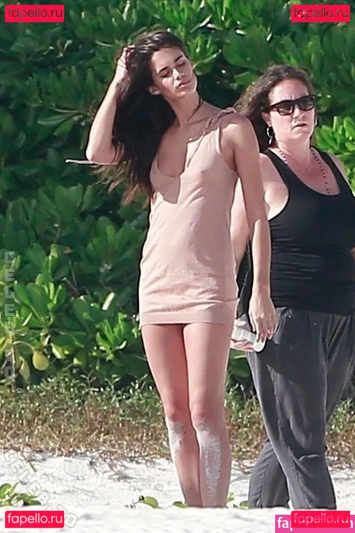 Sara Sampaio Onlyfans Photo Gallery 