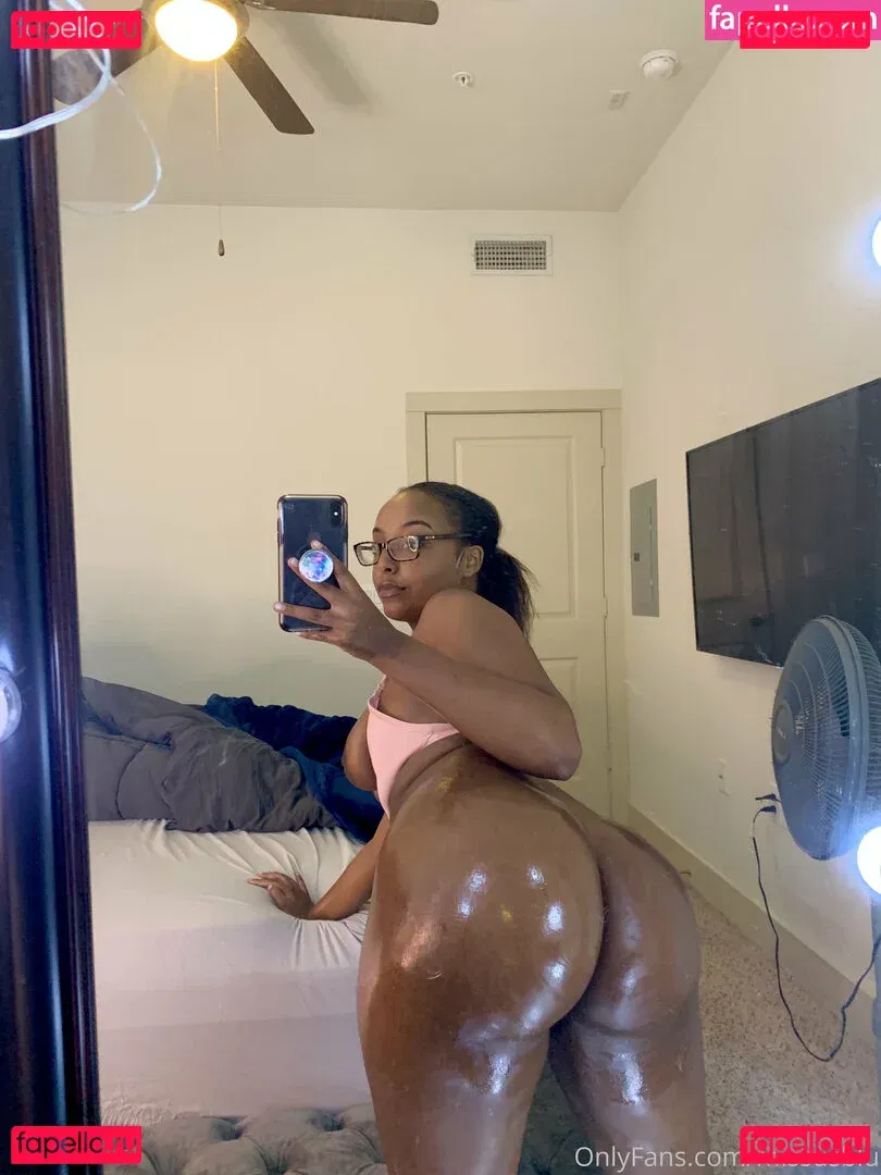 juicy.d Onlyfans Photo Gallery 