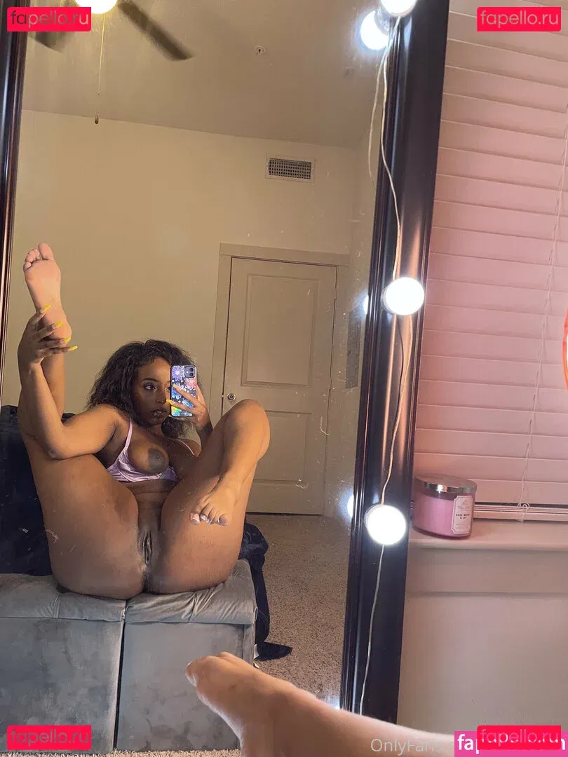 juicy.d Onlyfans Photo Gallery 