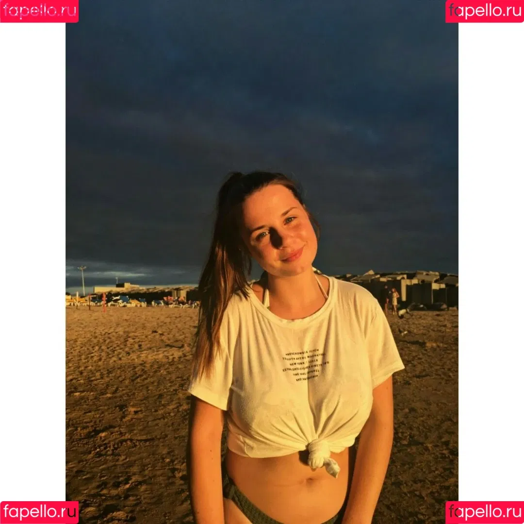 Zoesimplement Onlyfans Photo Gallery 