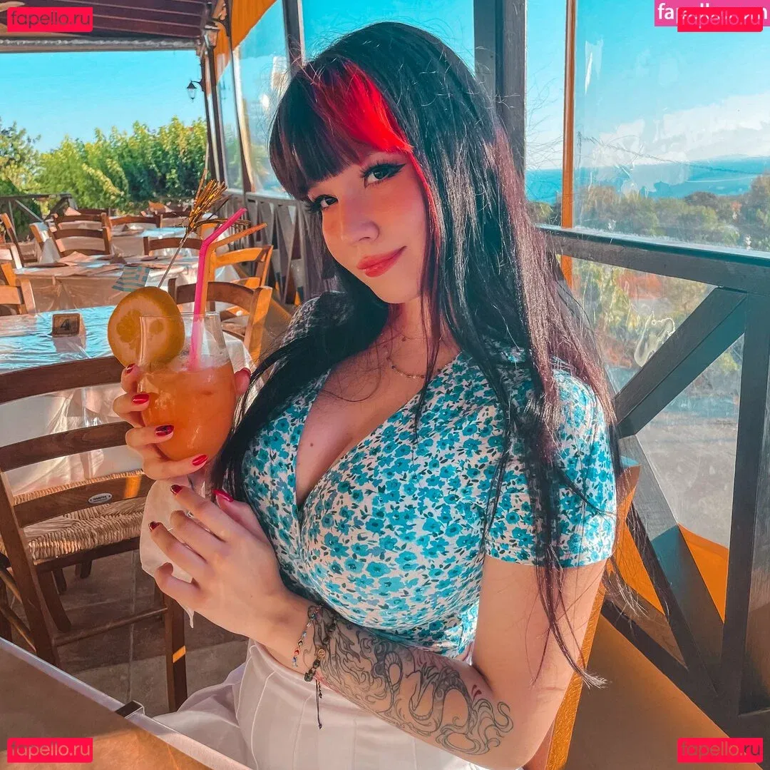 Shini Waifu Onlyfans Photo Gallery 