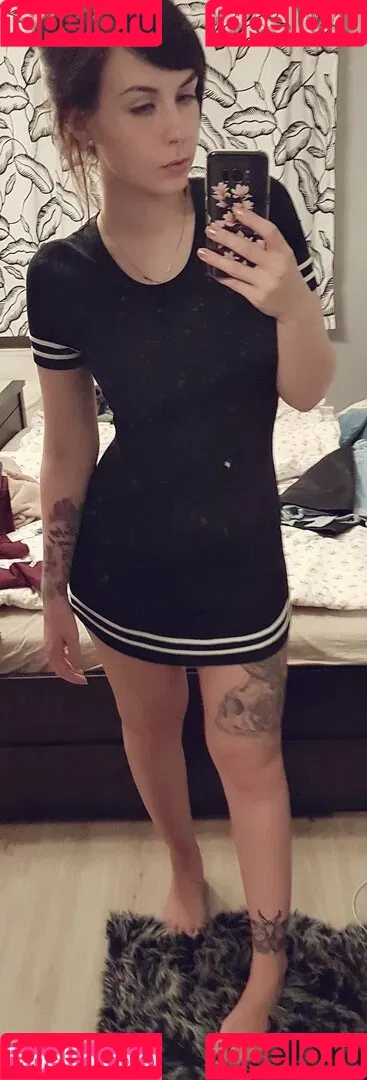 romisu Onlyfans Photo Gallery 