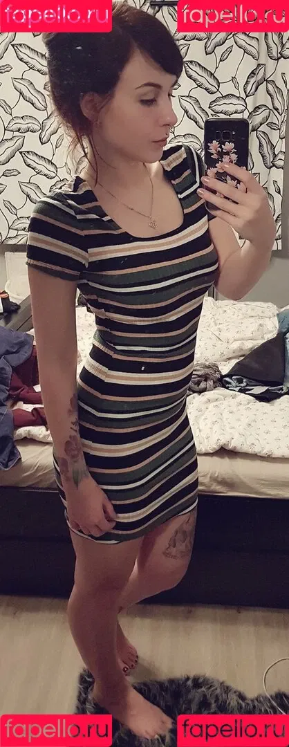 romisu Onlyfans Photo Gallery 