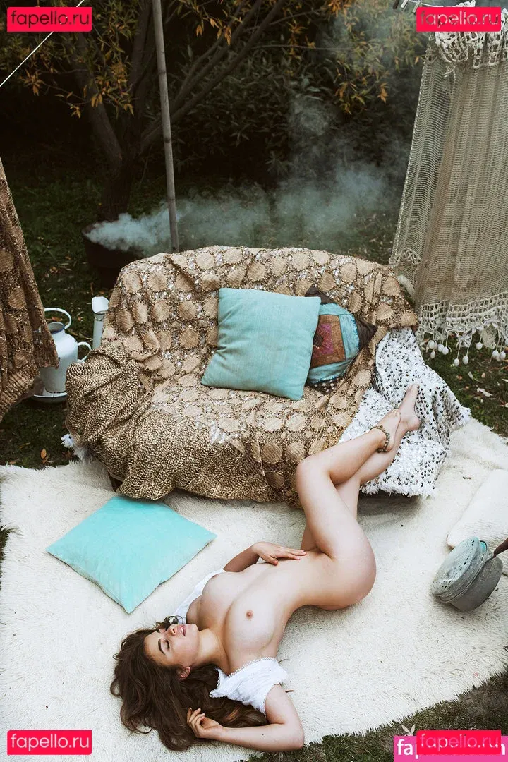 romisu Onlyfans Photo Gallery 