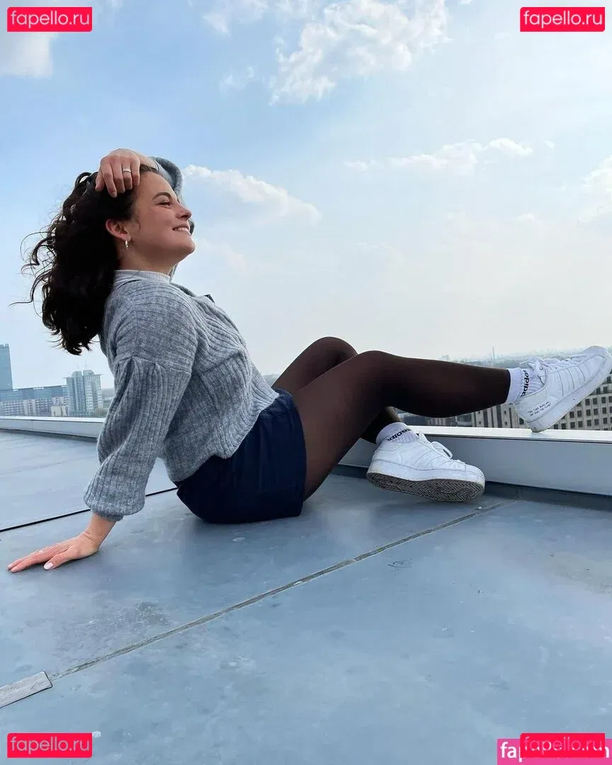 romisu Onlyfans Photo Gallery 