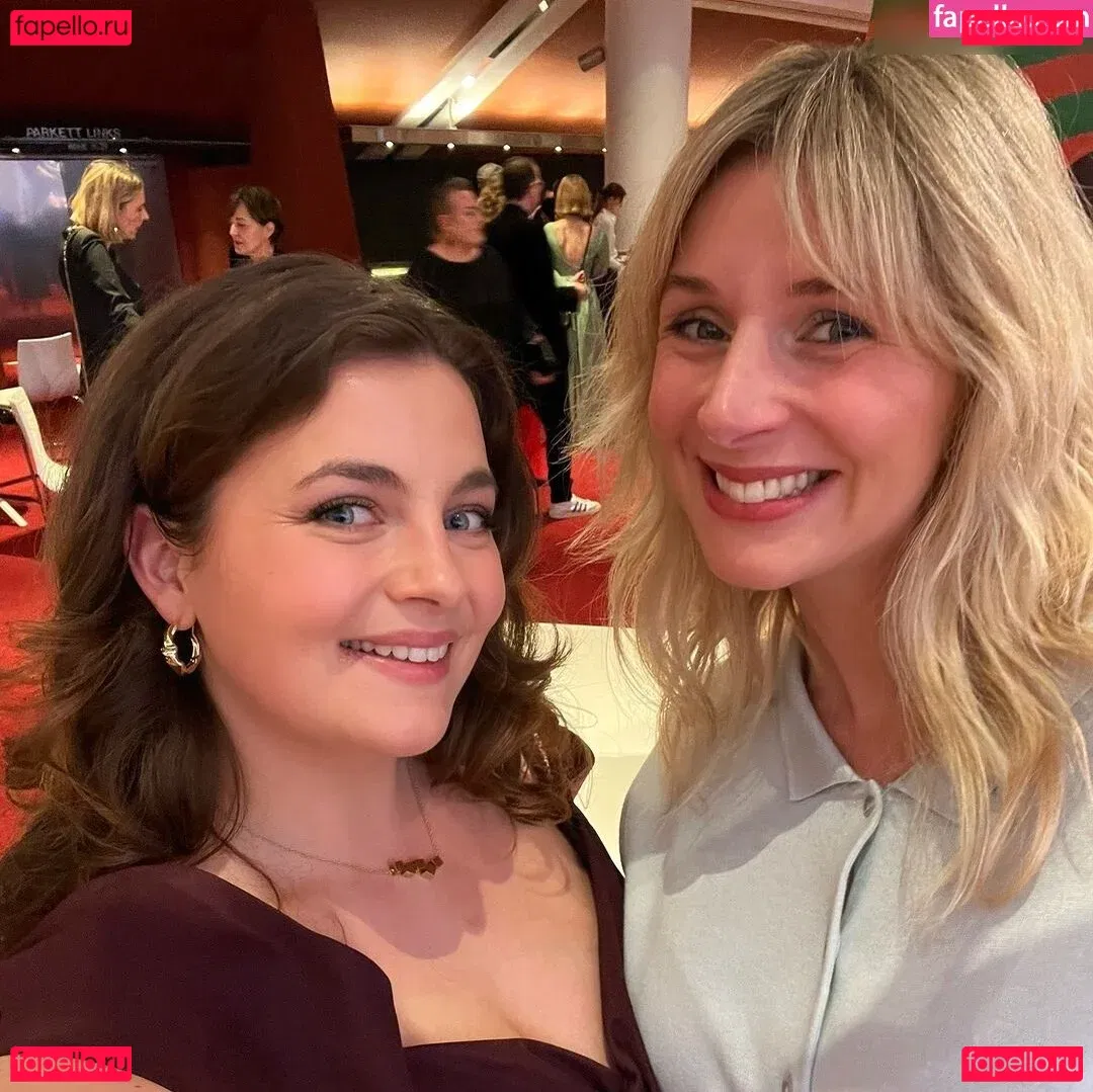 romisu Onlyfans Photo Gallery 