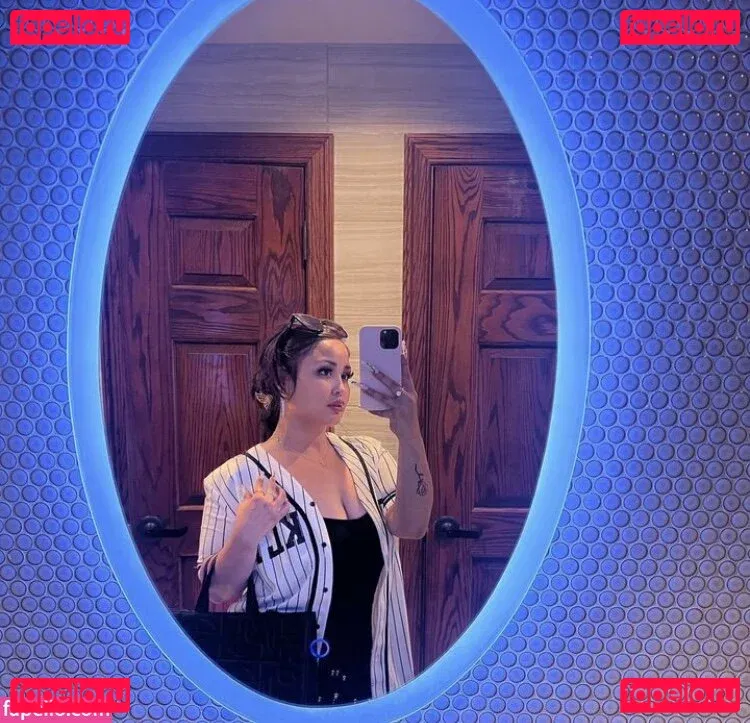 nongmhoe Onlyfans Photo Gallery 