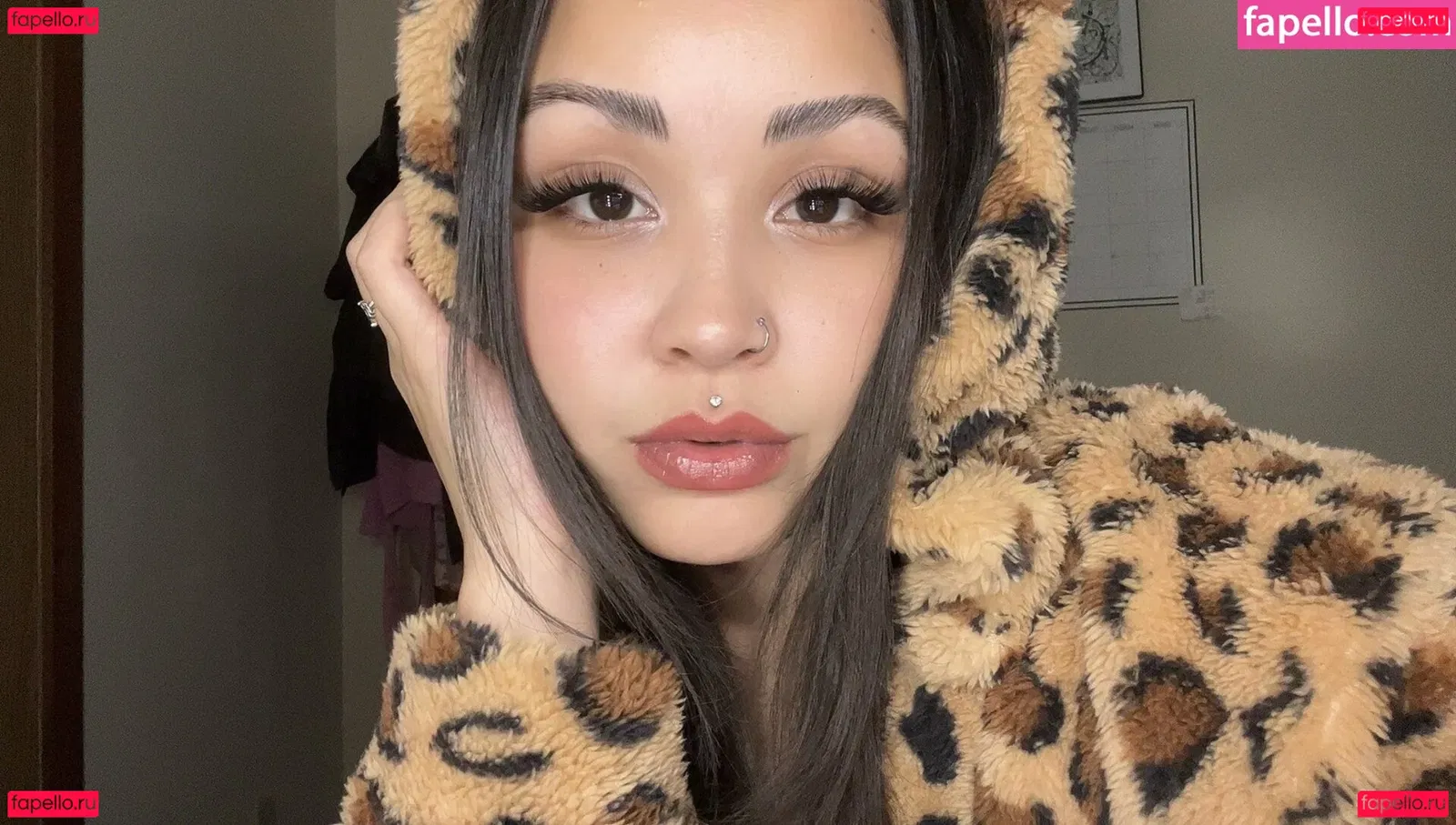 nongmhoe Onlyfans Photo Gallery 