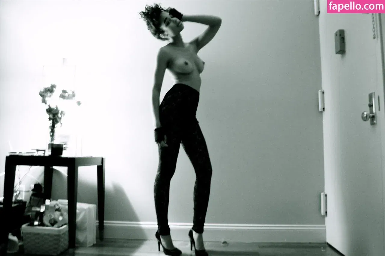 Haru S2 하루 Onlyfans Photo Gallery 