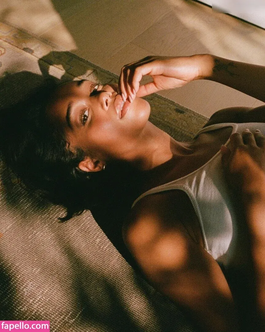 Haru S2 하루 Onlyfans Photo Gallery 