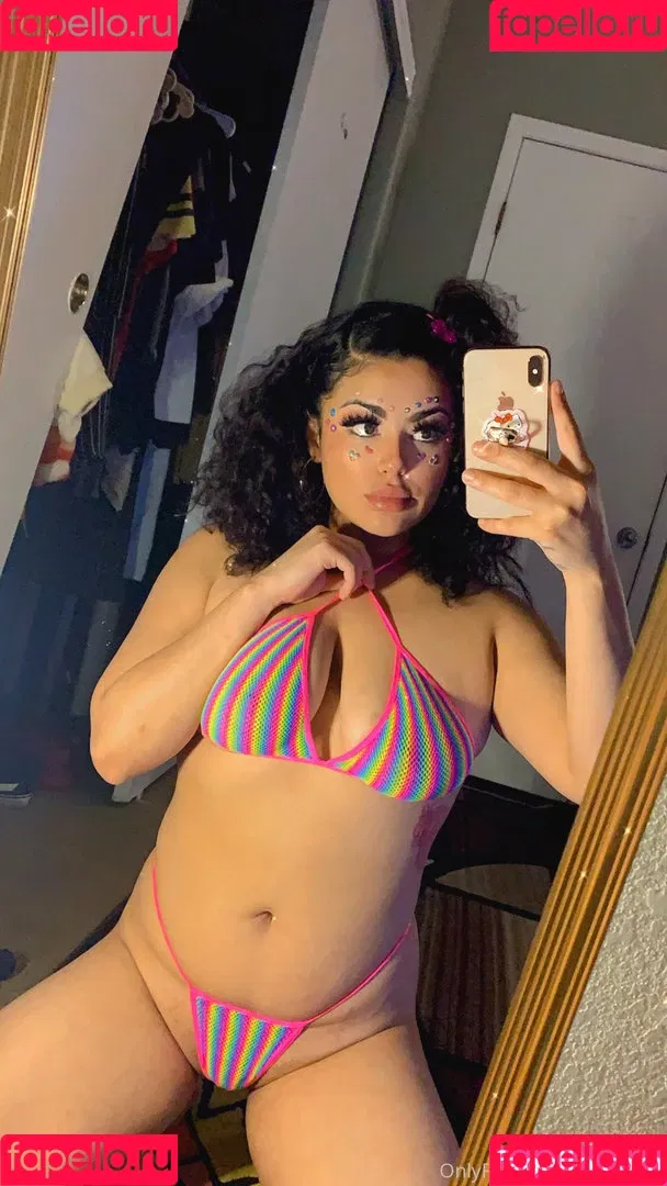 Jizzieebae Onlyfans Photo Gallery 