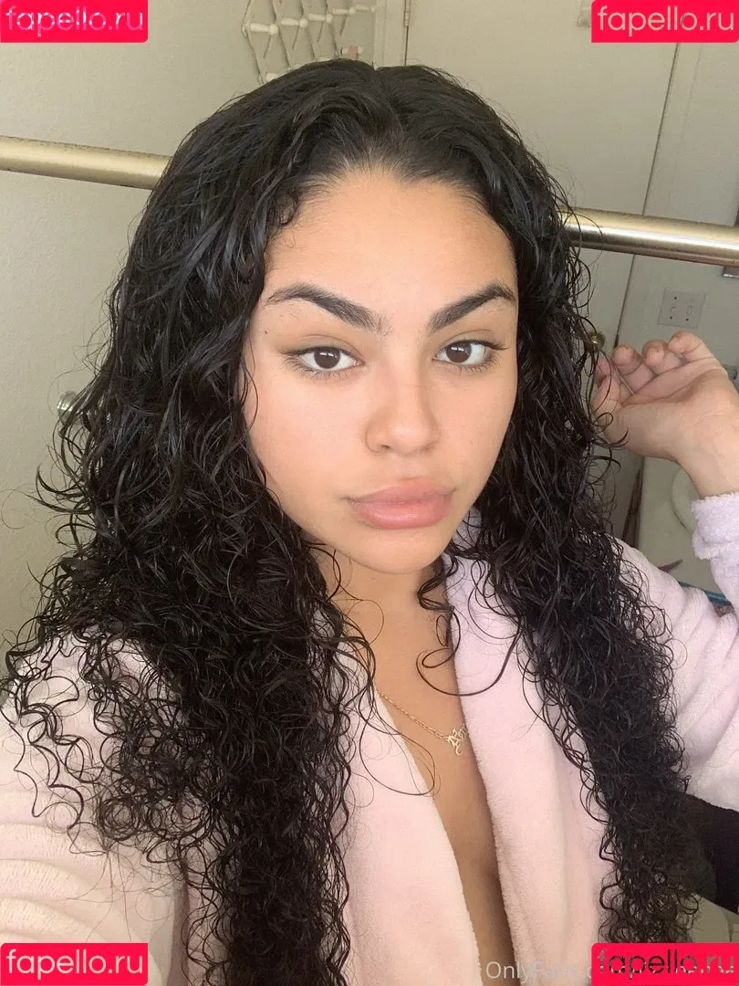 Jizzieebae Onlyfans Photo Gallery 