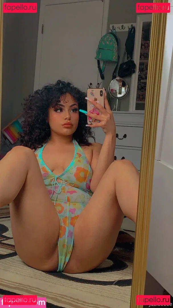 Jizzieebae Onlyfans Photo Gallery 