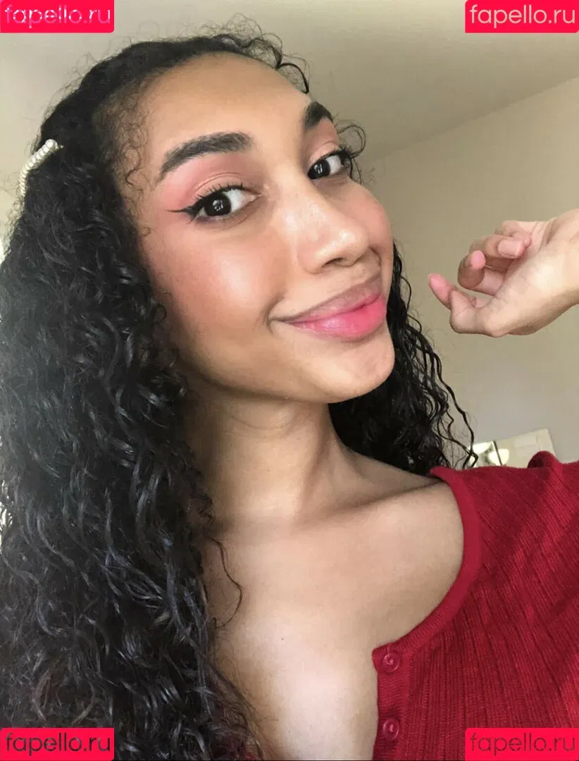 Alyssa Cova Onlyfans Photo Gallery 