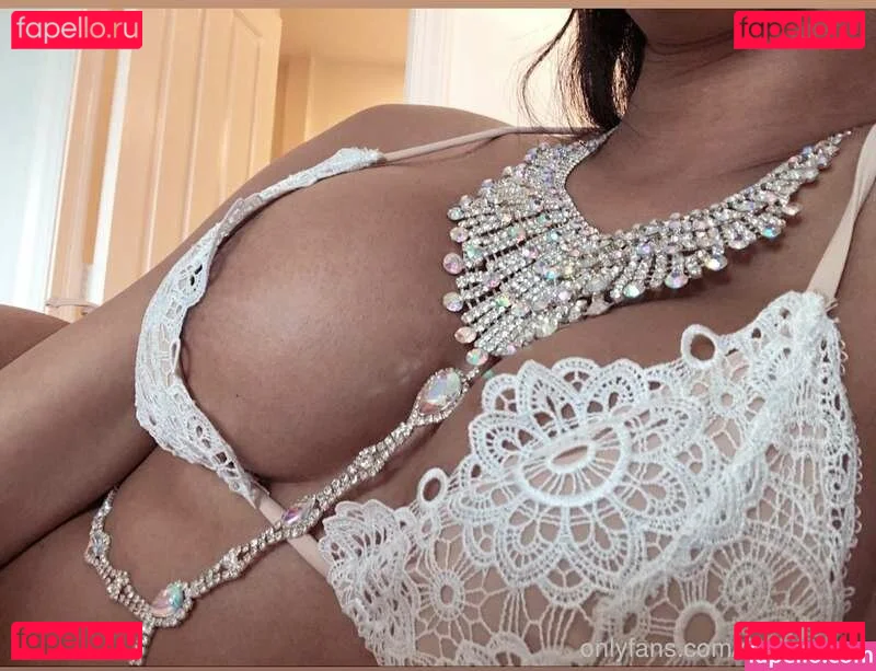 Alyssa Cova Onlyfans Photo Gallery 