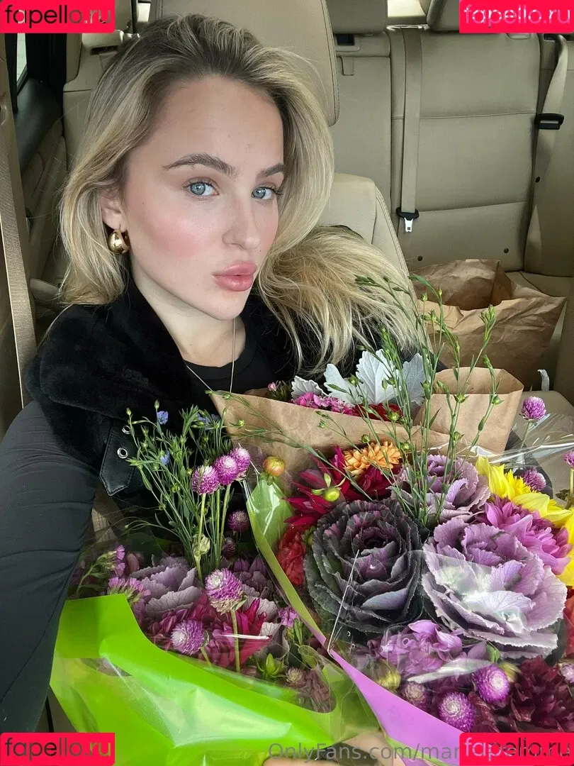 marielivewell Onlyfans Photo Gallery 