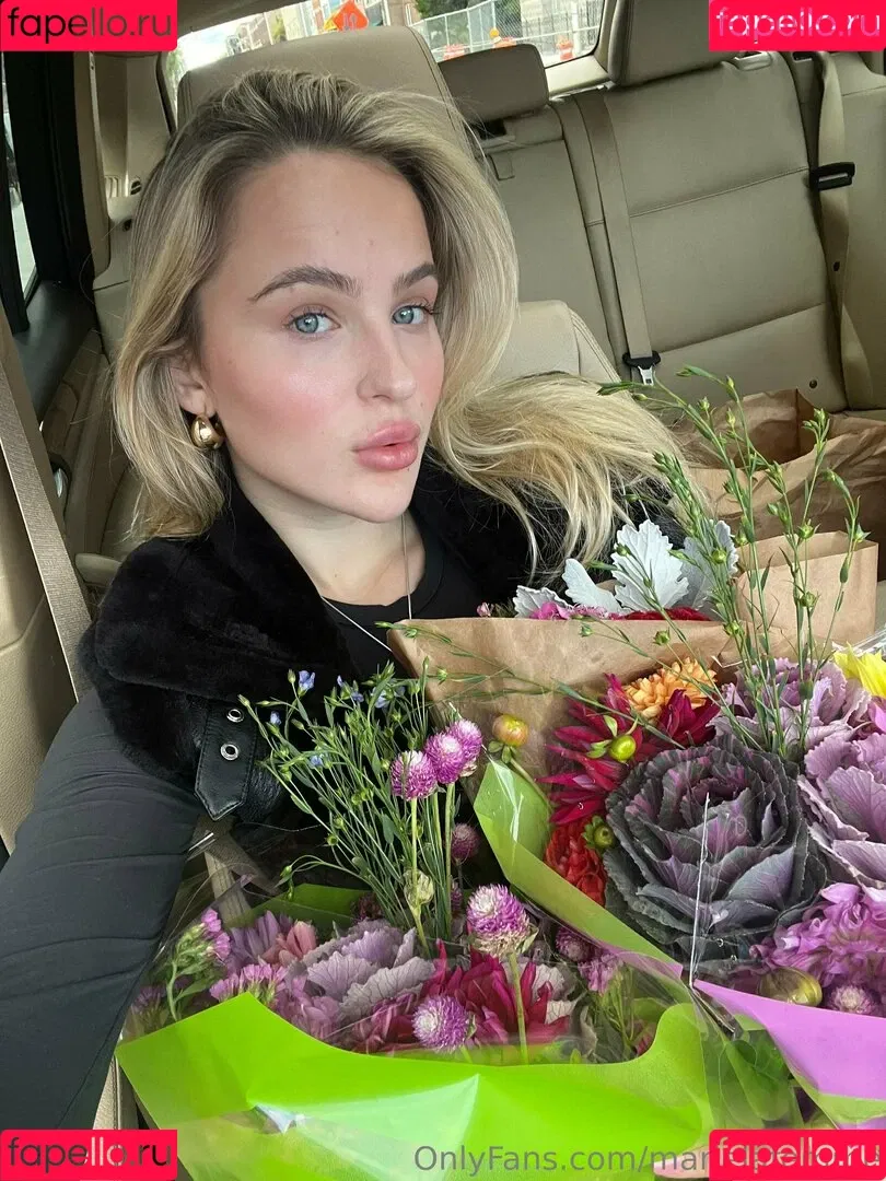 marielivewell Onlyfans Photo Gallery 