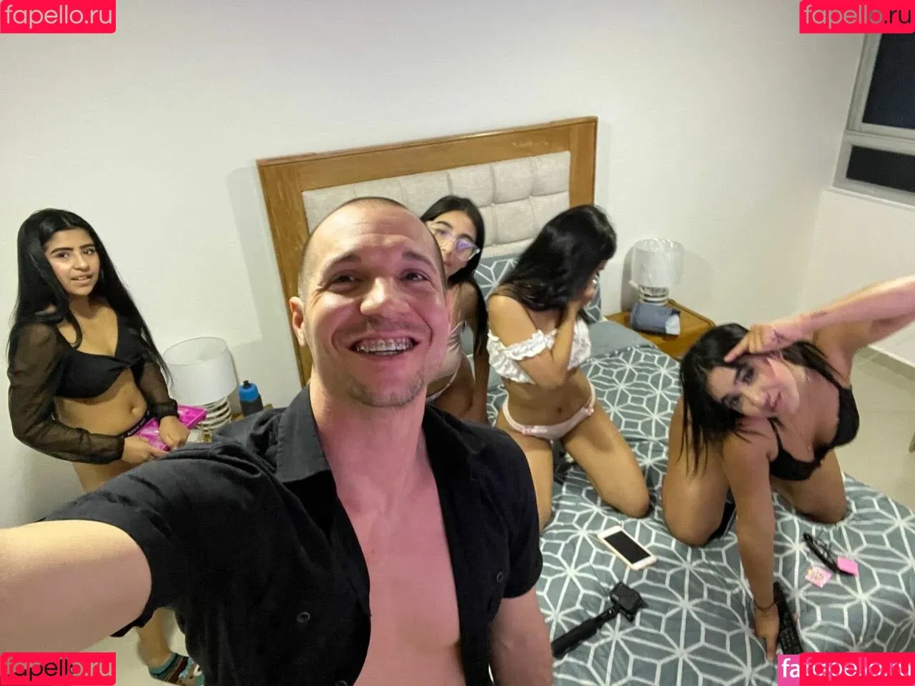 Travelvids Onlyfans Photo Gallery 