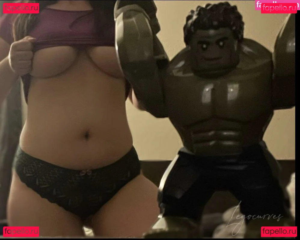 Curvy Nerd Penny Onlyfans Photo Gallery 