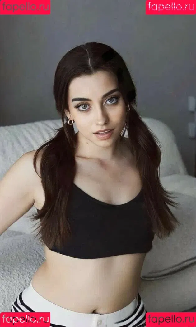 Lea Martinez Onlyfans Photo Gallery 