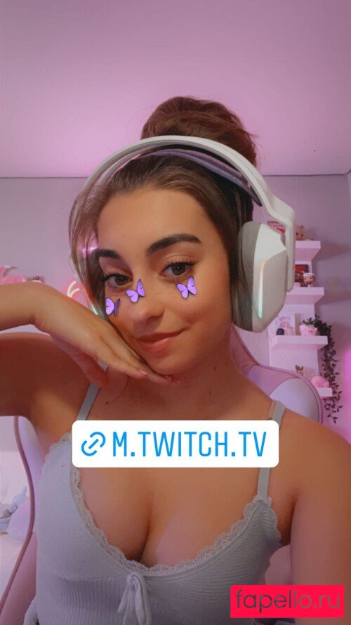 Lea Martinez Onlyfans Photo Gallery 