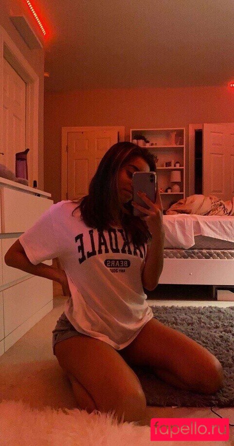 Lea Martinez Onlyfans Photo Gallery 