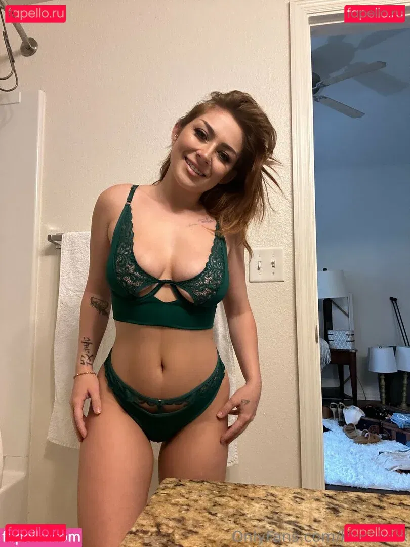 kkirafoxx Onlyfans Photo Gallery 